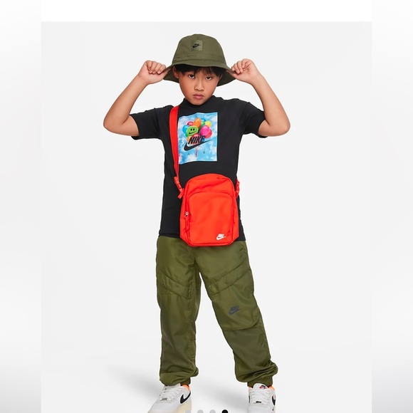 Nike Create Pack Graphic Balloon Tee Shirt - Picture 13 of 14